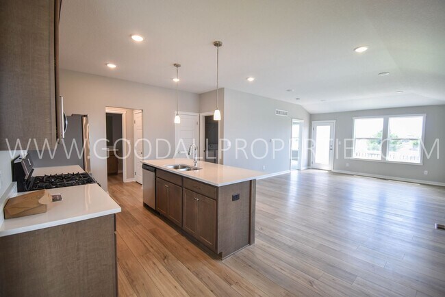 Building Photo - New Build 3 Bedroom 3 Bath Home.