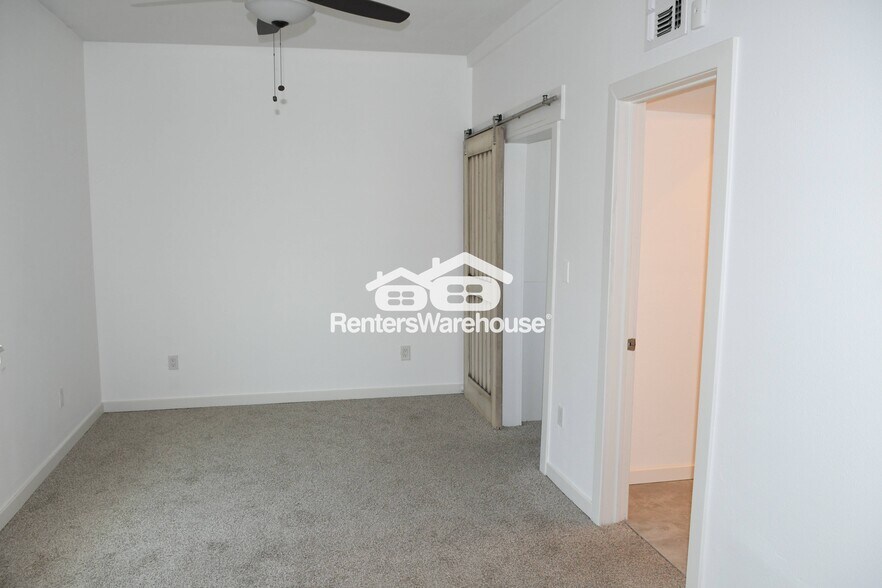 Building Photo - 357 N 15th St