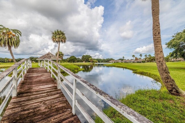 Building Photo - 2320 Terra Ceia Bay Blvd