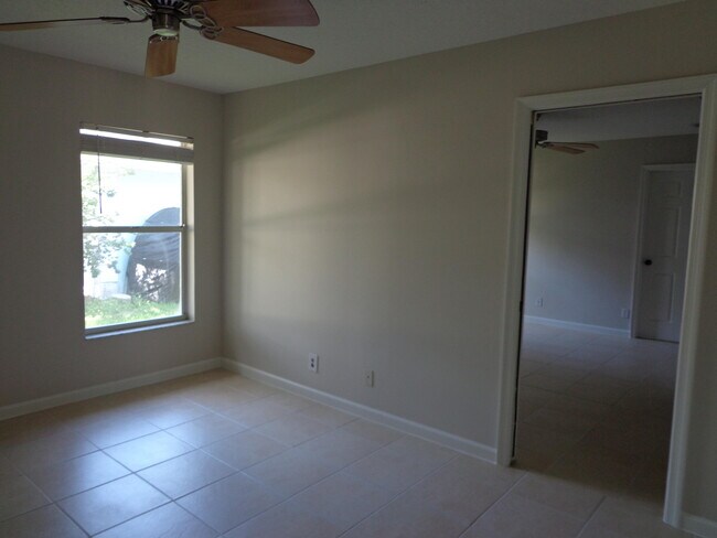Building Photo - 1169 Mulberry Pl