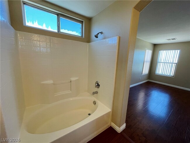 Building Photo - 2636 Living Rock Ave