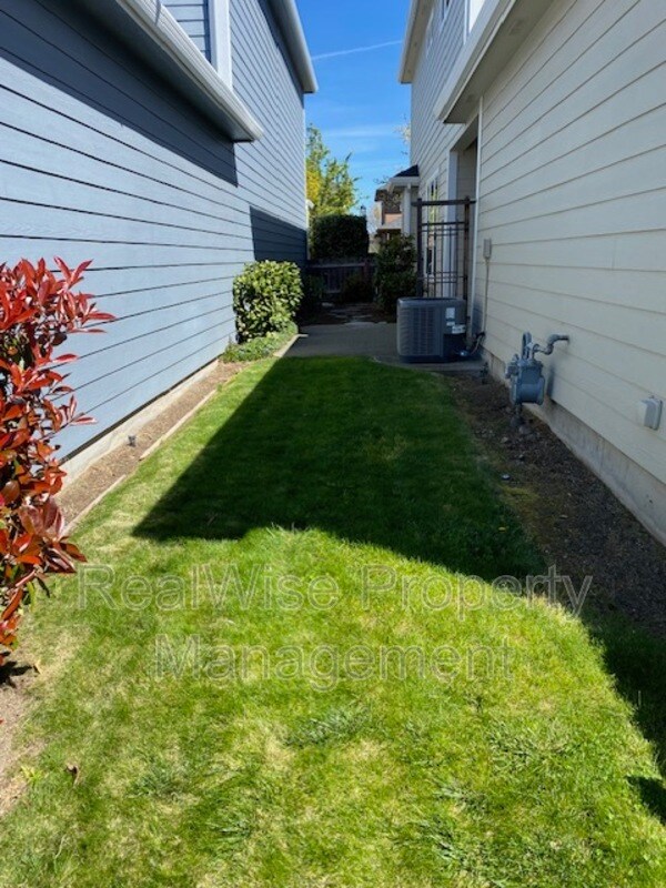 Building Photo - 1151 Rustler Peak St