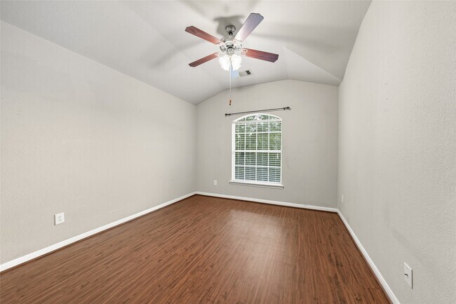 Building Photo - 2551 Marquette Trail