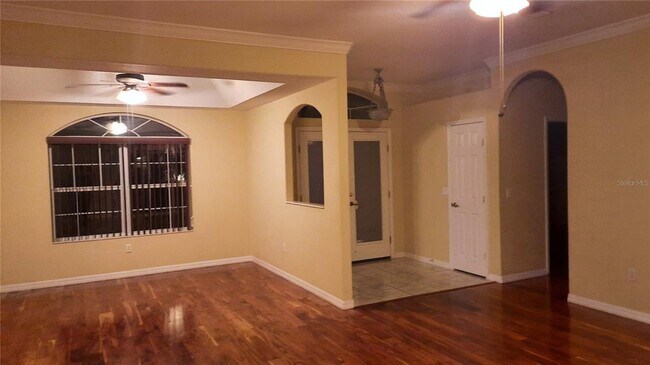 Building Photo - 6 Coventry Pl