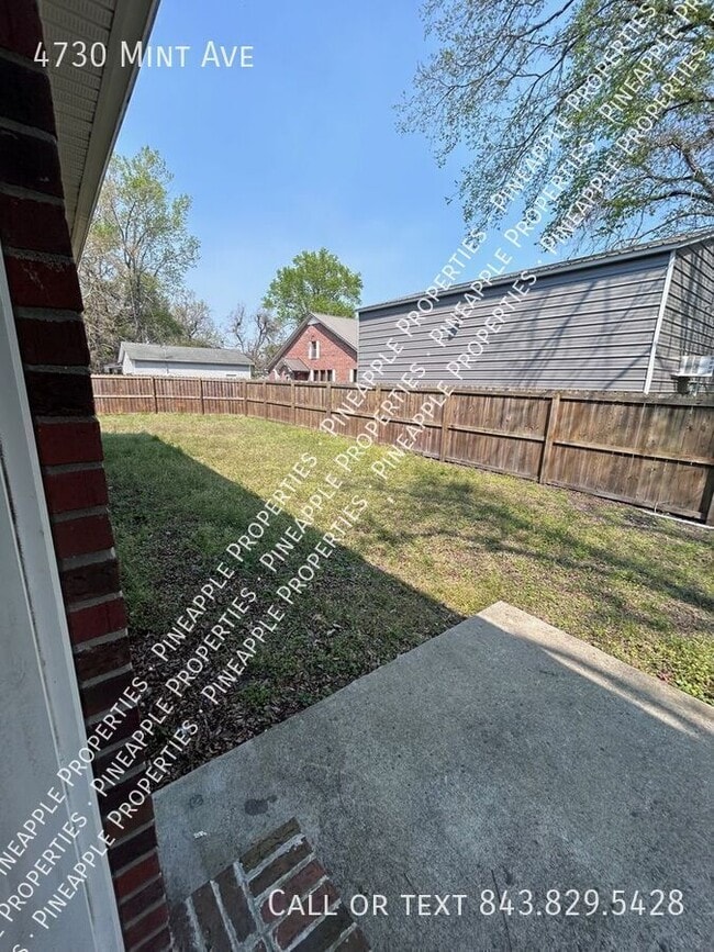 Building Photo - 4730 Mint Ave