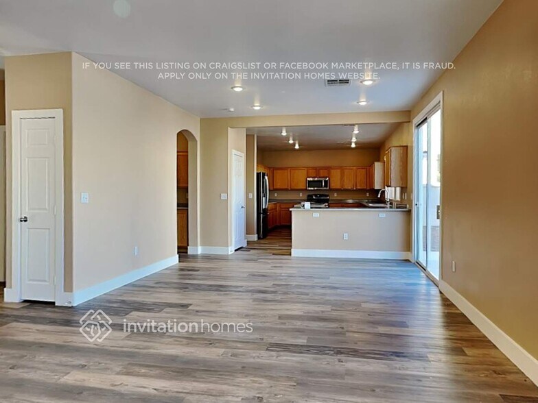 Building Photo - 926 Dawn Valley Dr