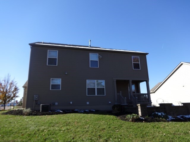 Building Photo - 16 Stoney Bluff Way