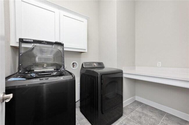 Building Photo - 18712 Waltz Ct