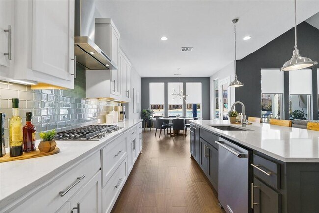 Building Photo - 16308 Paddlefish Wy