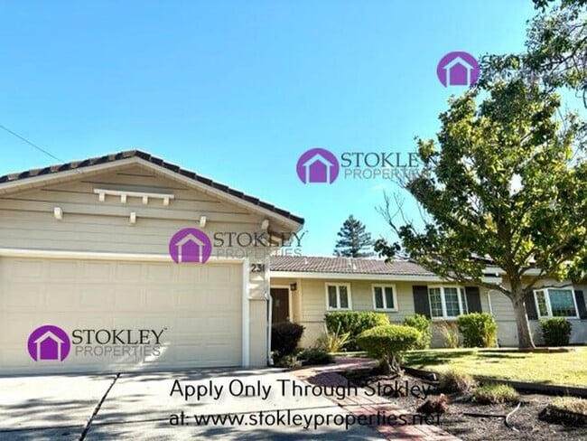 Building Photo - 231 Ivy Dr