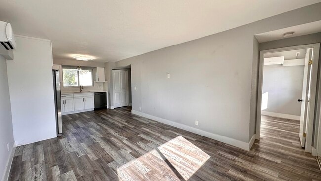 Building Photo - 309 Swain Blvd