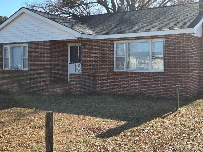 Building Photo - 3817 Dr. M.L.K. Jr Blvd