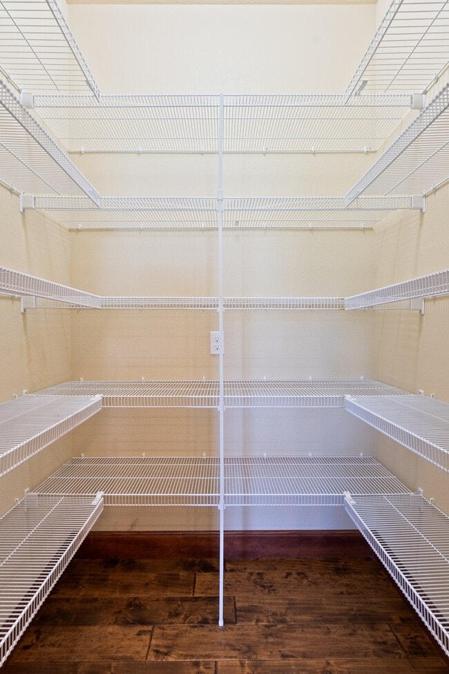 Building Photo - 1981 W Twinkling Star Rd