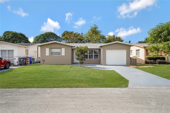 Building Photo - 841 SW 63rd Ave