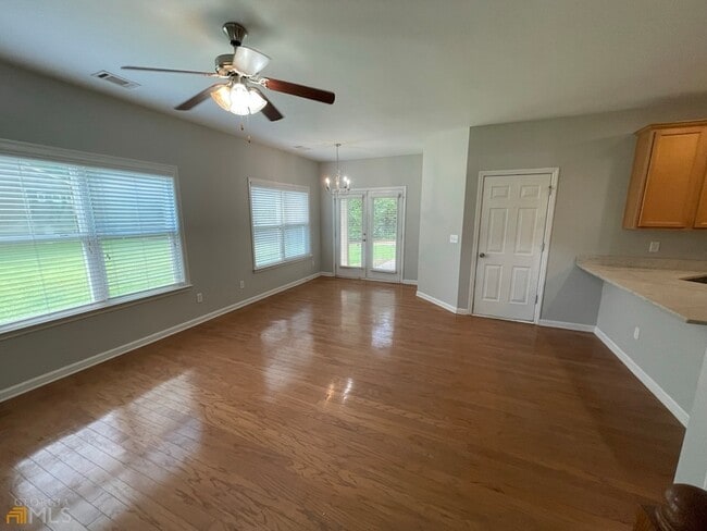 Building Photo - 79 Covington Terrace