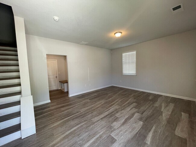 Building Photo - Grassfield Meadows