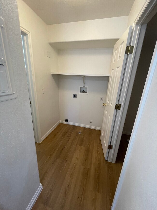Building Photo - 1735 W 540 N