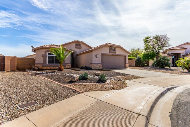 Building Photo - Spacious 3 Bed, 2 Bath Home in Mesa