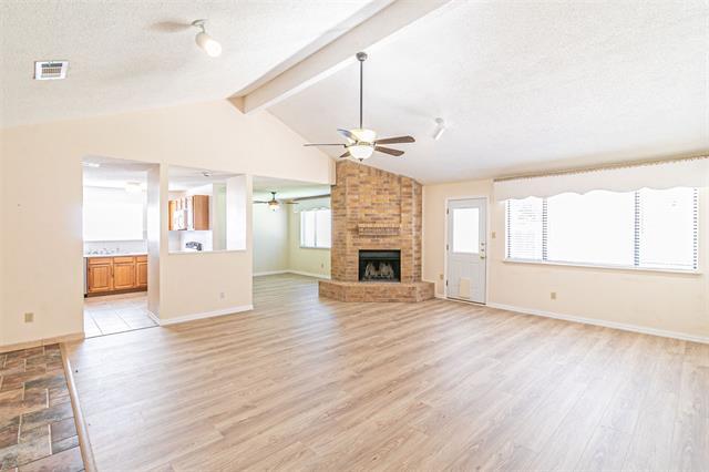 Building Photo - 10000 Bugle Dr