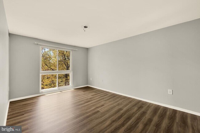 Building Photo - 5614 Bismach Dr