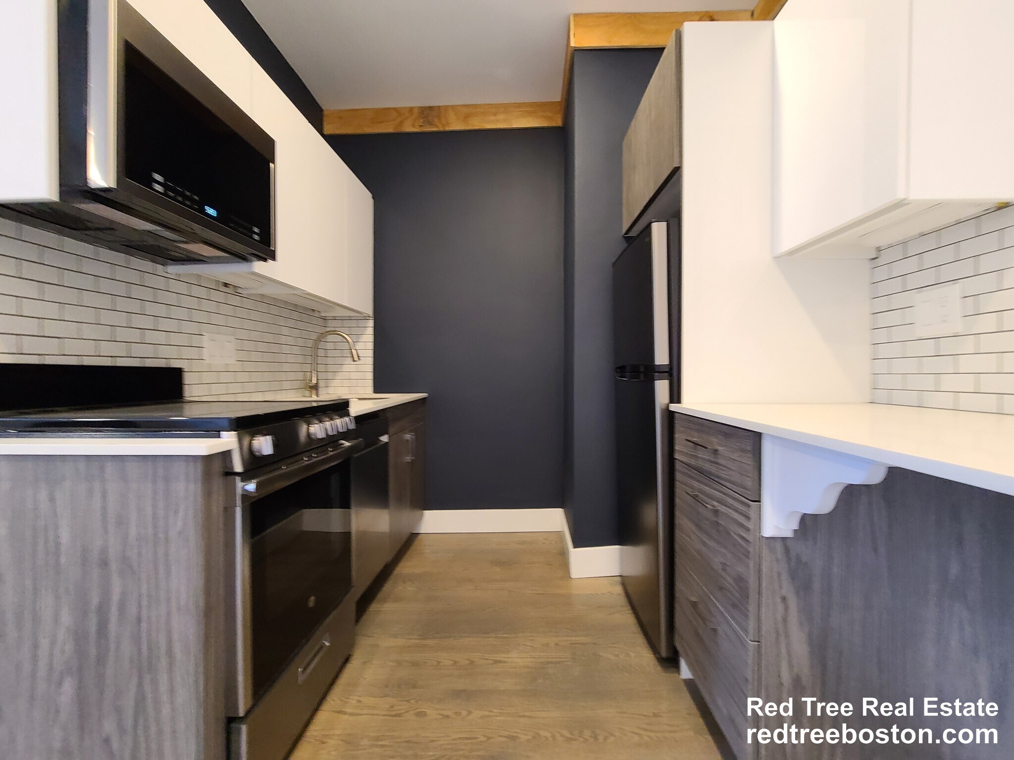 Building Photo - 11 Queensberry St