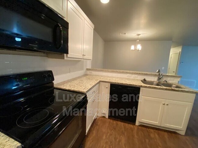 Building Photo - 1407 MacAlpine St