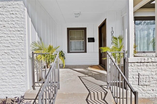 Building Photo - 10506 Sandra Lynn Dr