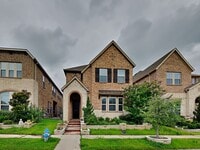 Building Photo - Breathtaking 4-bedroom home in the highly ...