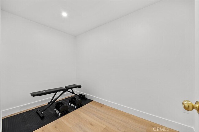 Building Photo - 18530 Hatteras St