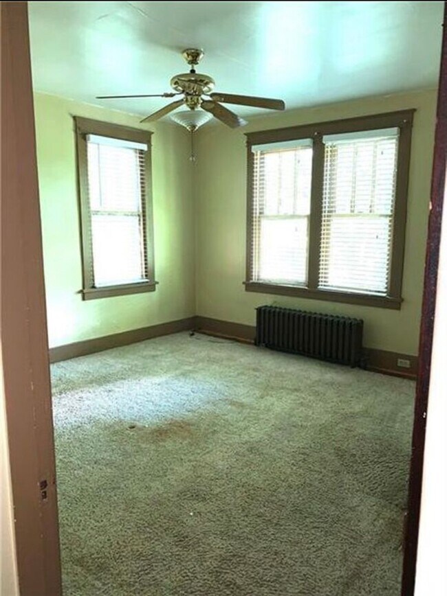 Building Photo - 4005 California Ave