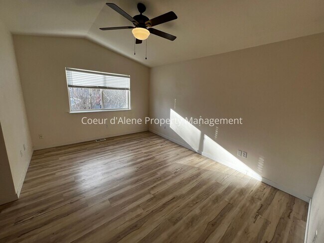 Building Photo - 3 bed house in Hayden at end of Cul-de-Sac!