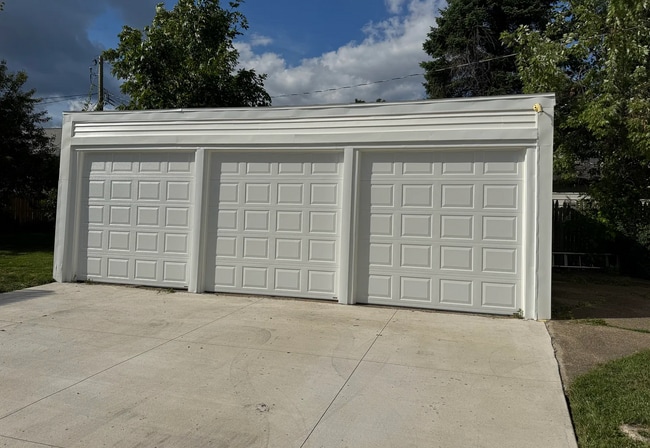 Building Photo - 238 Crestwood Ave