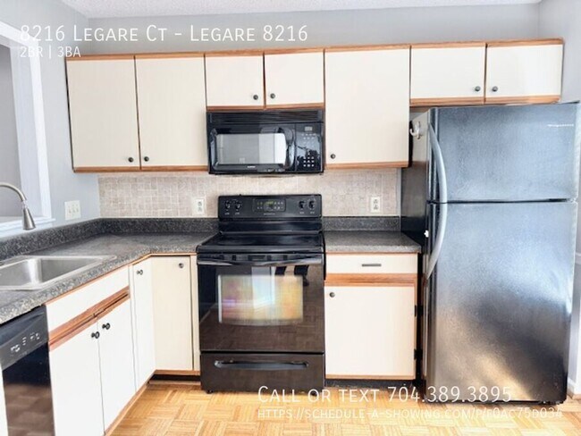 Building Photo - 8216 Legare Ct