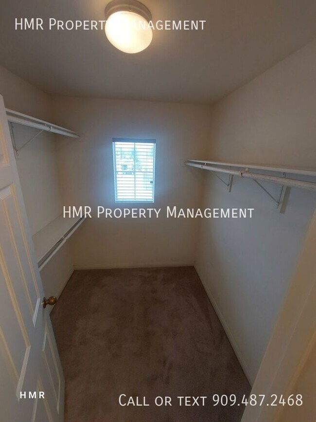 Building Photo - Tranquil Oasis: 4 Bedroom 3 Bath Two-Story