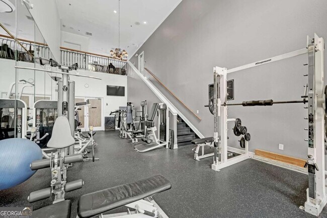 Building Photo - 3777 Peachtree Rd NE