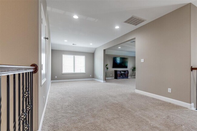 Building Photo - 1610 Golden Taylor Dr