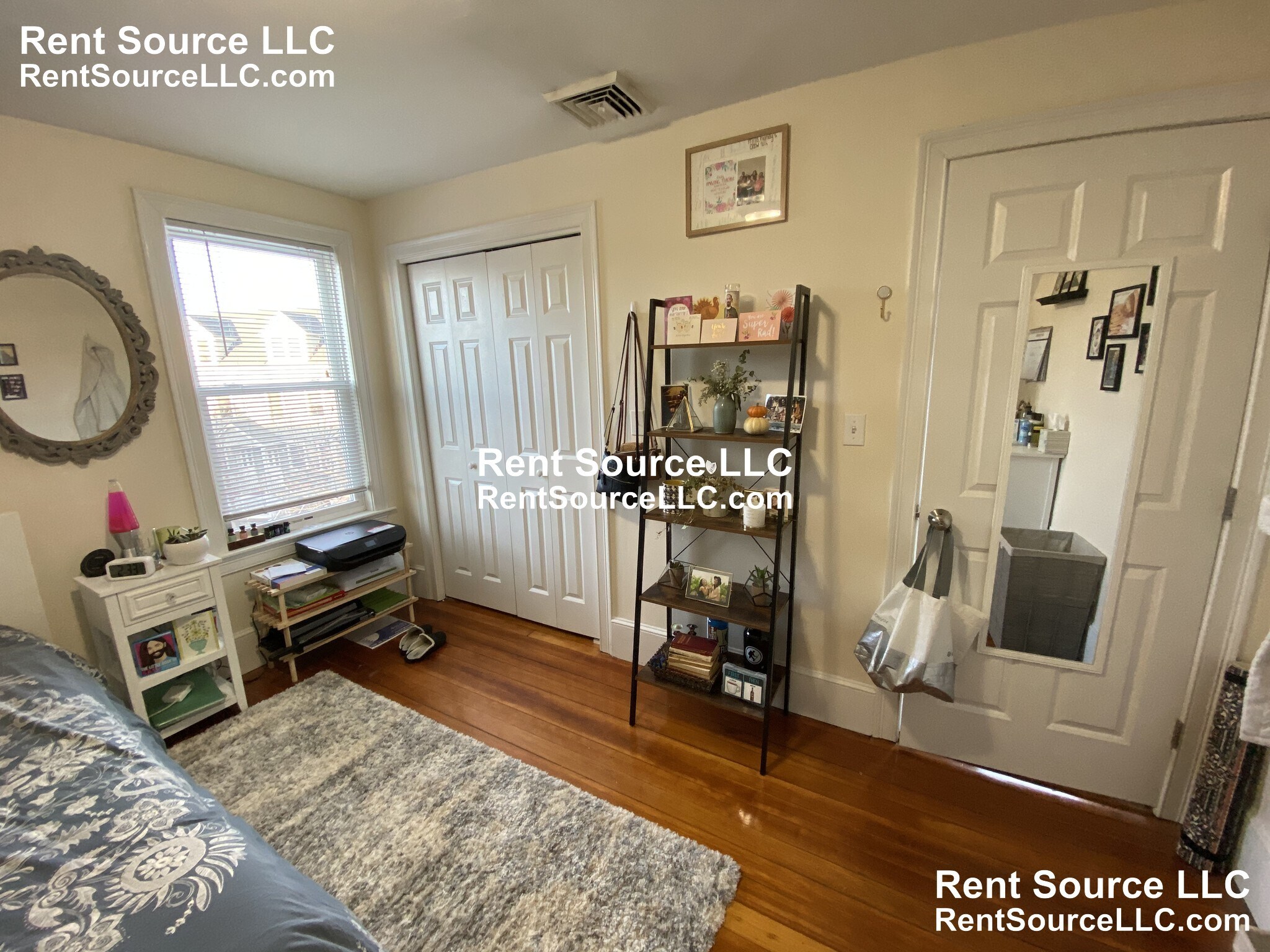 Building Photo - 15 Sargent Ave