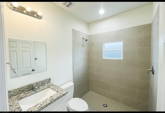 Building Photo - 4107 19th St SW