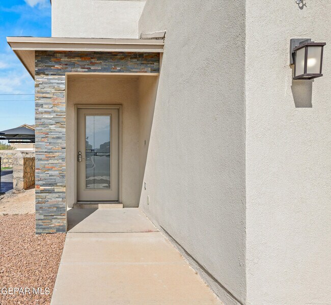 Building Photo - 4877 Christian Azcarate St