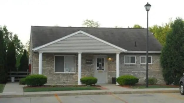 Building Photo - 100 E Cook Rd