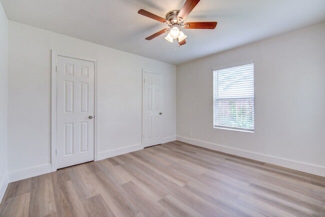 Building Photo - 4735 Marietta Ln