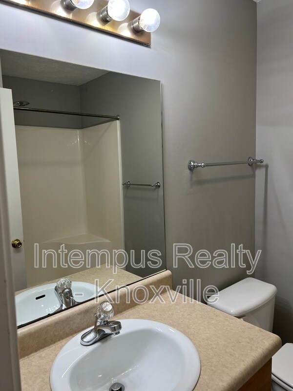 Building Photo - 7361 Carowinds Ln