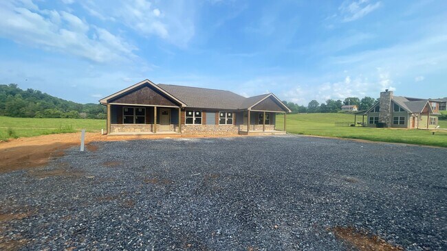 Building Photo - 3875 Holders Grove Rd