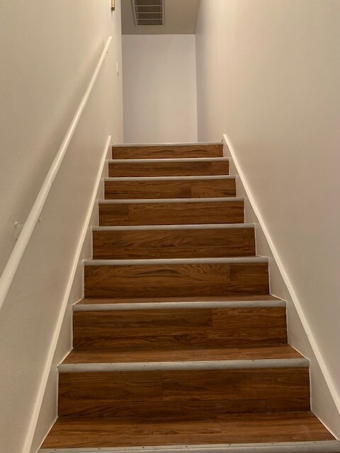 upstairs - 2920 Dawn Ct