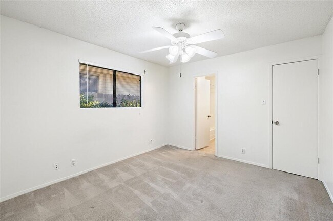 Building Photo - 12416 Deer Falls Dr