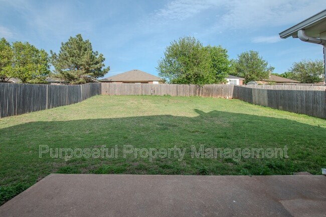 Building Photo - 16416 Oconee Creek Dr