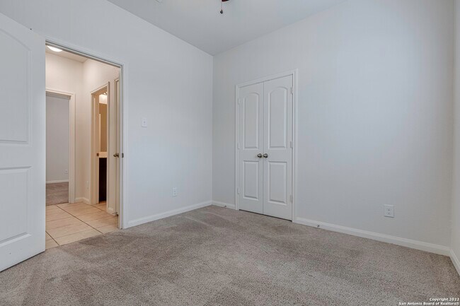 Building Photo - 7810 Creekshore Cove