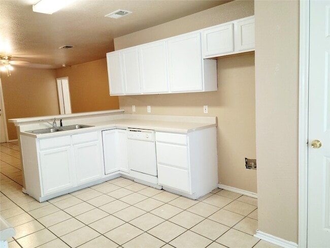 Building Photo - 2782 Batey Rd
