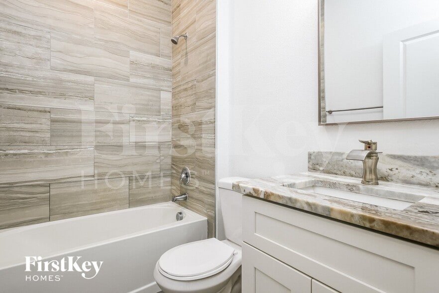 Building Photo - 925 Albertville Ct