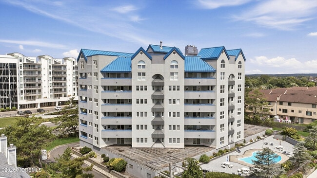Building Photo - 300 Ocean Ave N